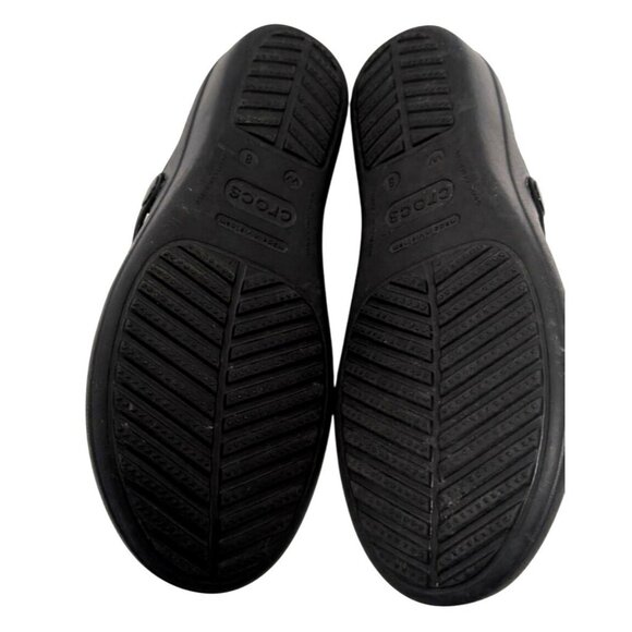 Crocs Sanrah Hammered Medallion Circle Wedge Black Thong Sandals Womens Size 8 - Picture 7 of 8